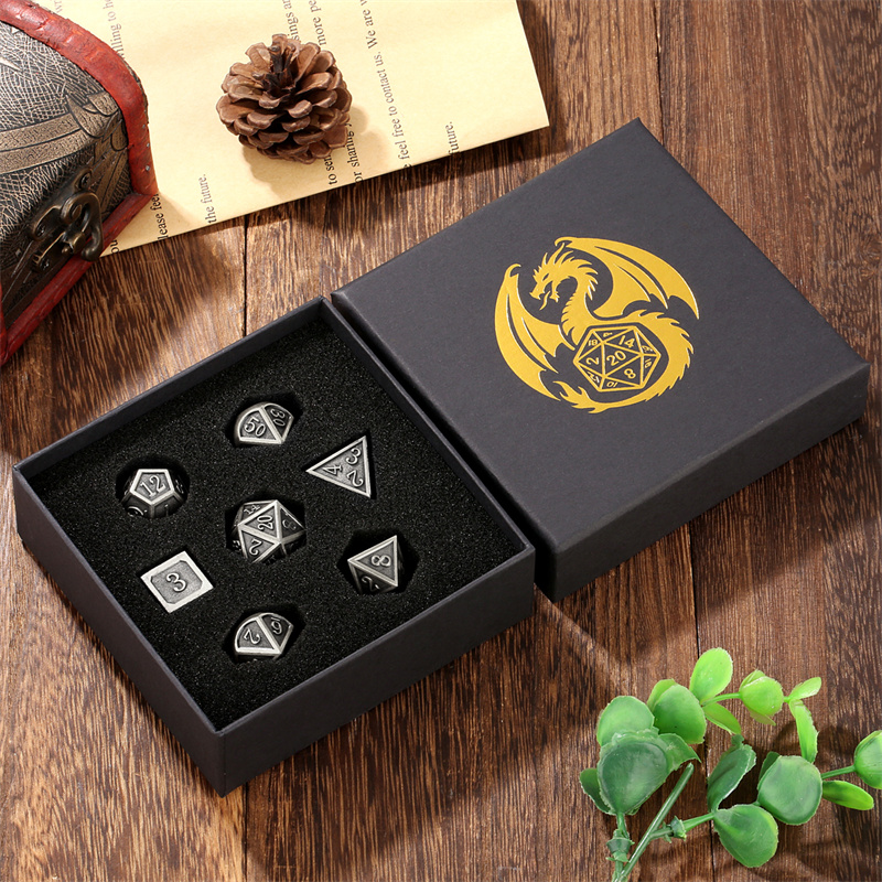 Board Game Roleplay - ชุดลูกเต๋าโลหะ 7 ชิ้น/ชุด สำหรับเกมกระดาน บทบาทสมมติ เกม