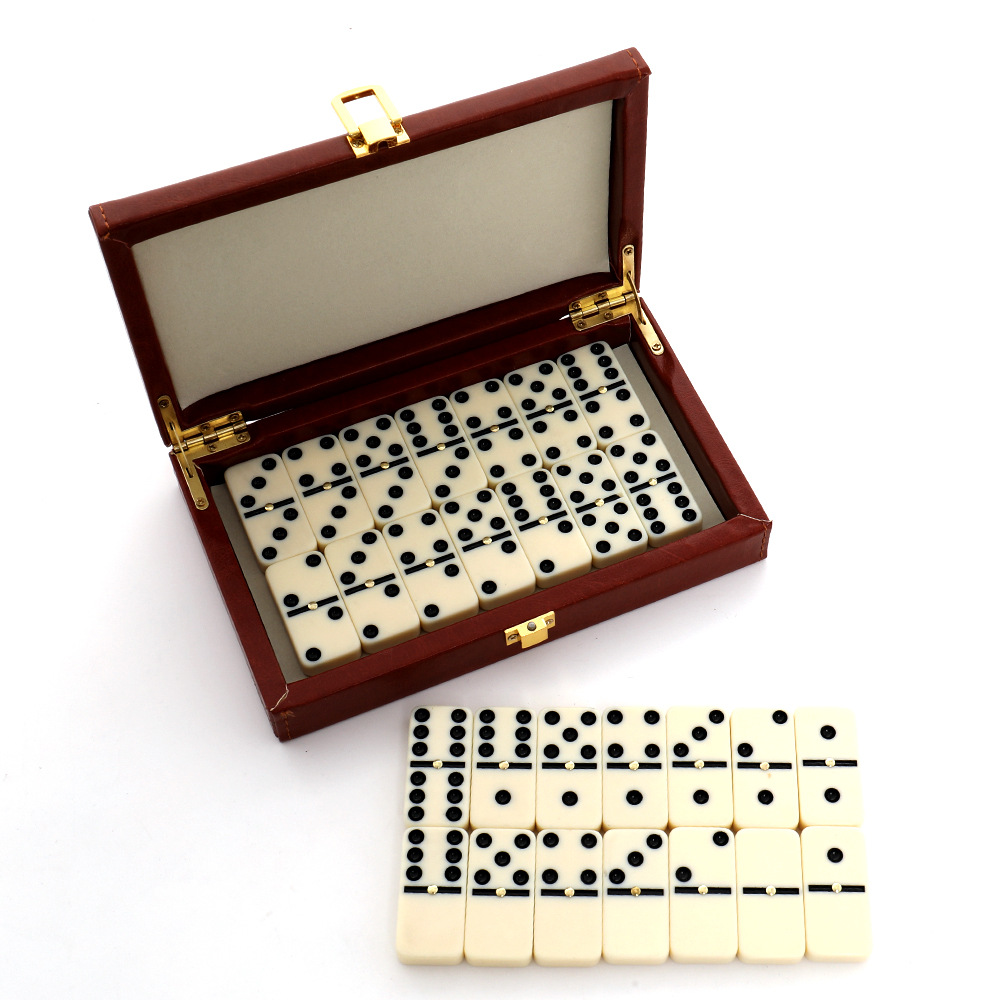 Board Game Master - ชุดโดมิโนเรซิน 28 ชิ้น เกมโดมิโนคลาสสิกพร้อมกล่องไม้สุดหรู เกมบนโต๊ะสำหรับครอบครัวและเดินทาง เหมาะสำหรับผู้ใหญ่และเด็ก
